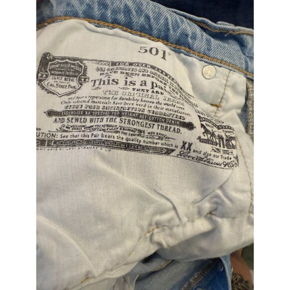 Levi's Women's 501 Light Blue Mom Style Fit Jeans Size 30WX26L - Picture 5 of 11